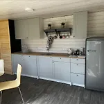 Hede Suvemajad/summer Campsite Parnu