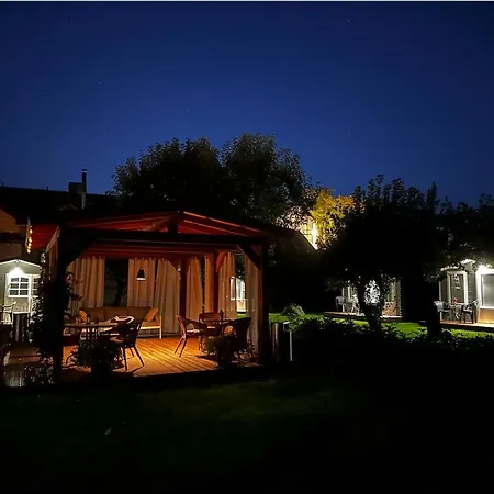 Hede Suvemajad/summer Κάμπινγκ Παρνού