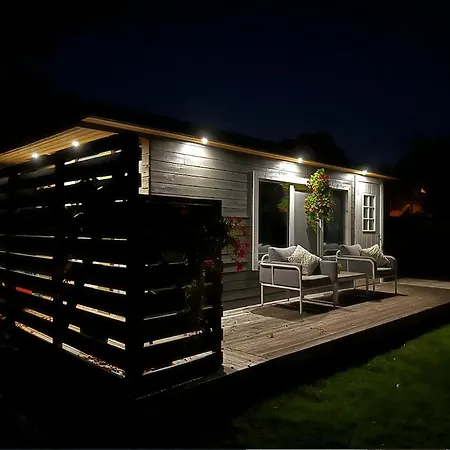 Hede Suvemajad/summer Campsite Parnu