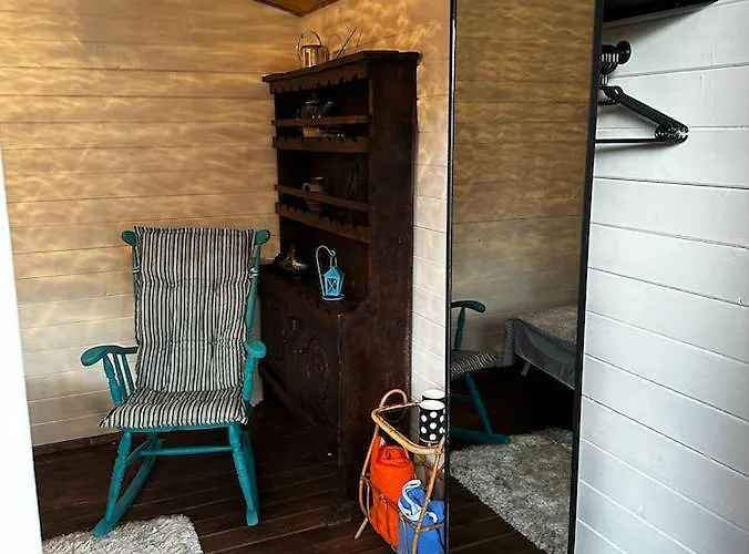 Hede Suvemajad/summer Parnawa